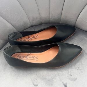 Zodiac Hill Black Leather Pointed Toe Flats Size 8.5